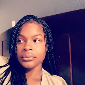 Meet your Posher, Maliya